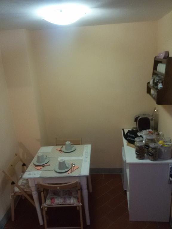 Affittacamere Gir Di Mura Montecatini Terme Exterior foto